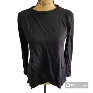 Go Couture Sweater Womens SZ Medium Asymmetric Hem Simple Everyday Casual Winter